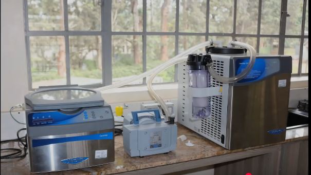  CHEMISTRY LAB 